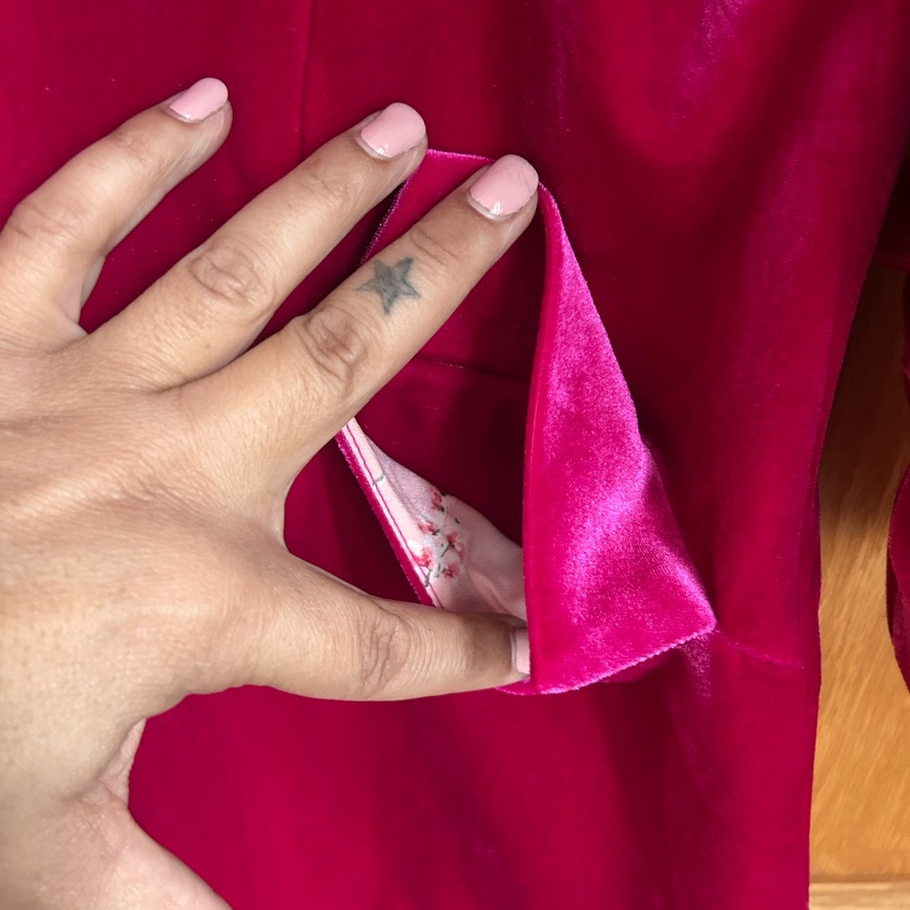 Skies Are Blue Fuchsia Velvet Blazer - Picture 5 of 6